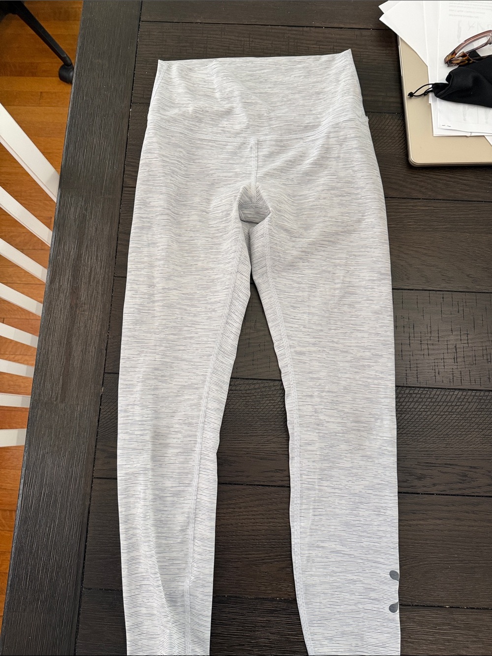 Women’s  High-Waist Performance Leggings - Light Gray